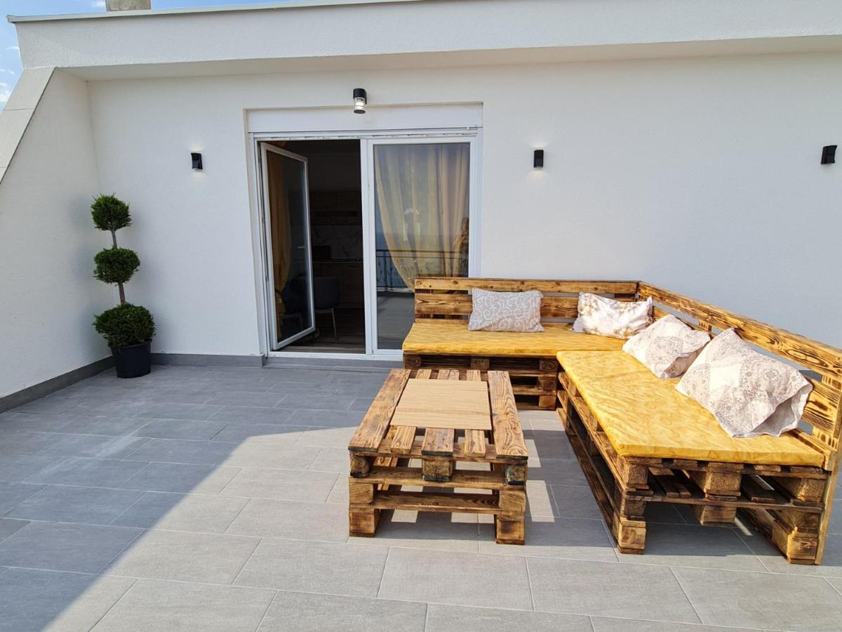 Apartmani Jovan Ulcinj Exterior photo